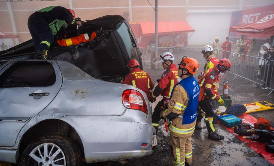 Equipe de Cascavel de Salvamento Veicular em ação durante o Desafio Nacional de 2023, em Gramado