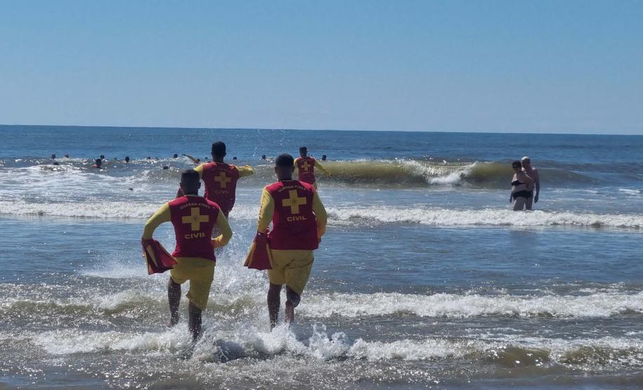 Curso de formação de guarda-vidas civil