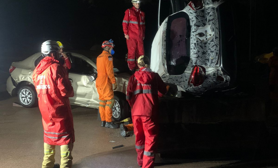 Instrução de salvamento veicular do CBMPR para bombeiros do Maranhão.