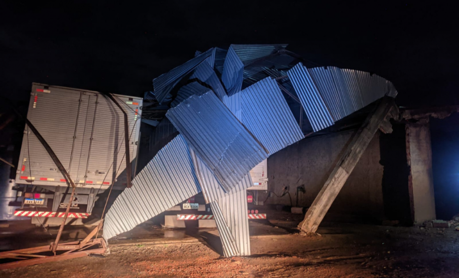 Estragos causados pelas fortes chuvas no Paraná em outubro de 2023.