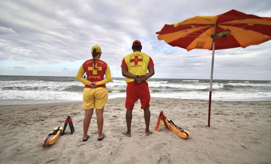 Curso de formação de guarda-vidas civil