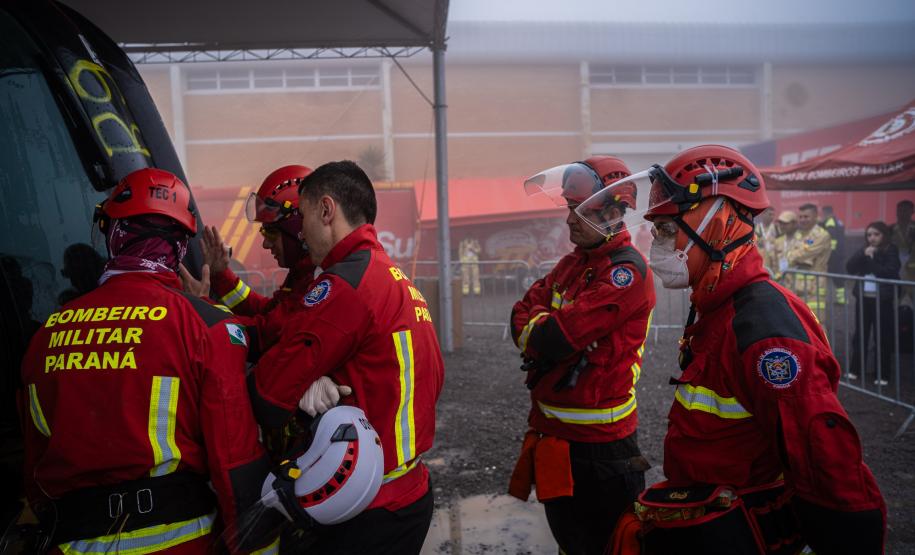 Equipe de Cascavel de Salvamento Veicular em ação durante o Desafio Nacional de 2023, em Gramado