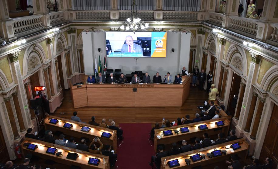 Coronel Vasco recebe título de Vulto Emérito de Curitiba na CMC