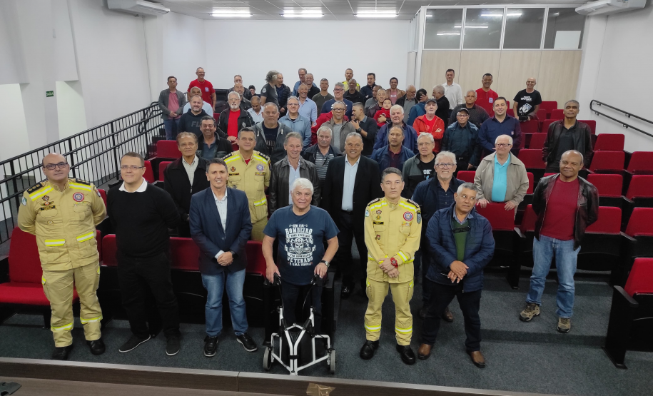 Café com Veteranos: evento realizado pelo CBMPR em 17 de outubro de 2023