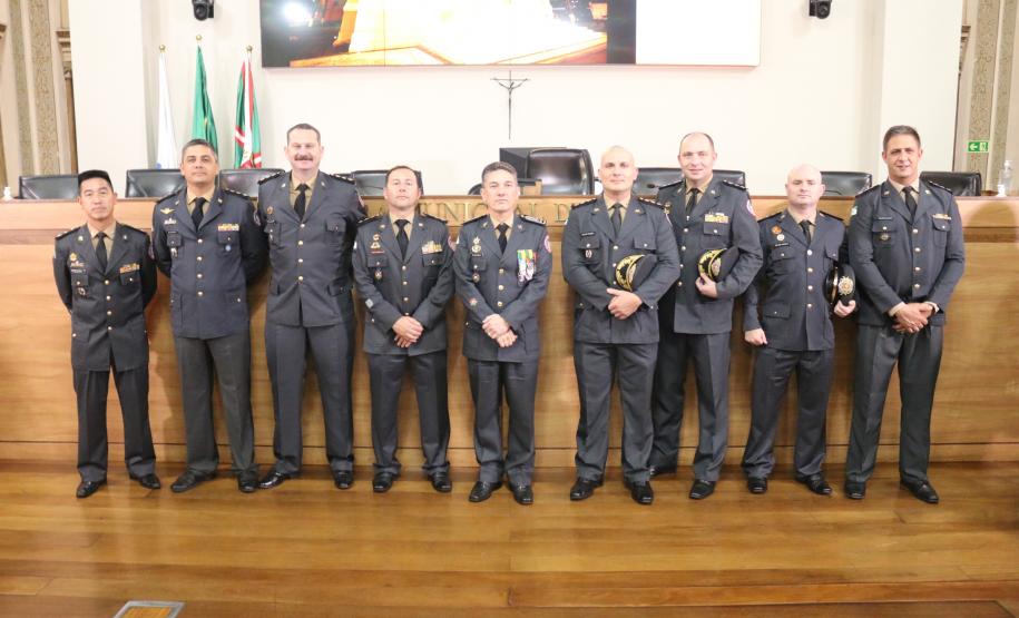 Solenidade na CMC: Coronel Vasco recebe título de Vulto Emérito de Curitiba.