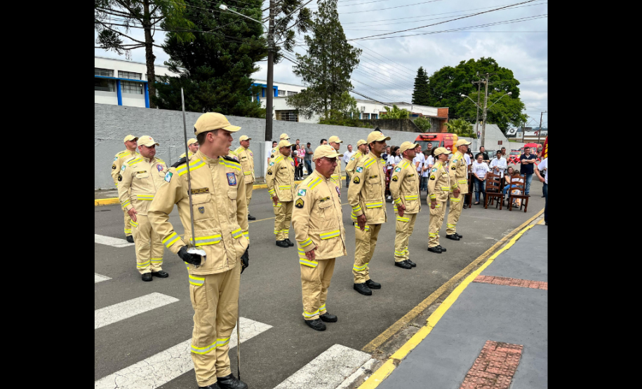 Homenagem do CBMPR ao Soldado Emerson Reichardt: quartel de Rio Negro foi batizado com seu nome.