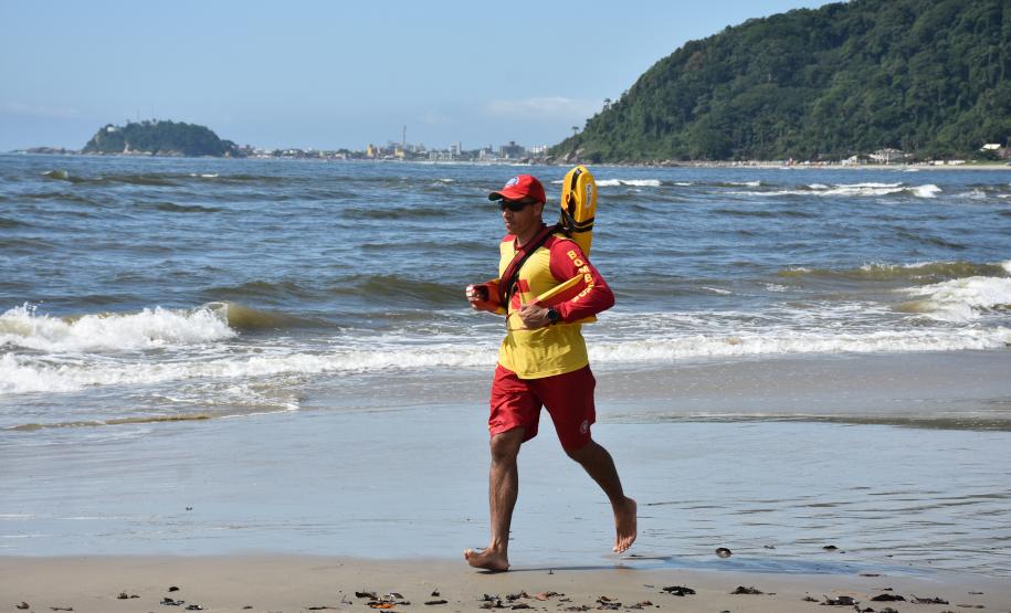 3º Piriathlon de Areia, promovido pelo CEFID-CBMPR, em Matinhos. Janeiro de 2024