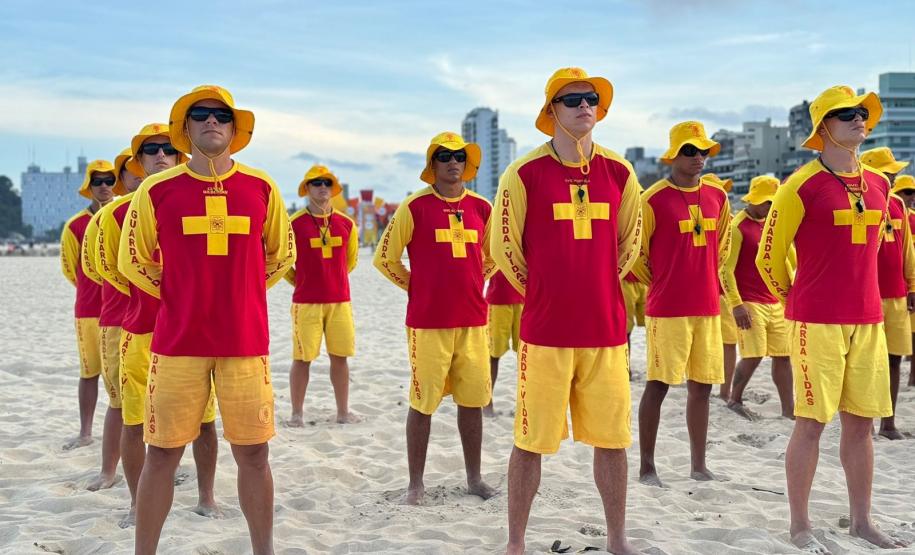 Formatura dos guarda-vidas civis do CBMPR, em 2024.