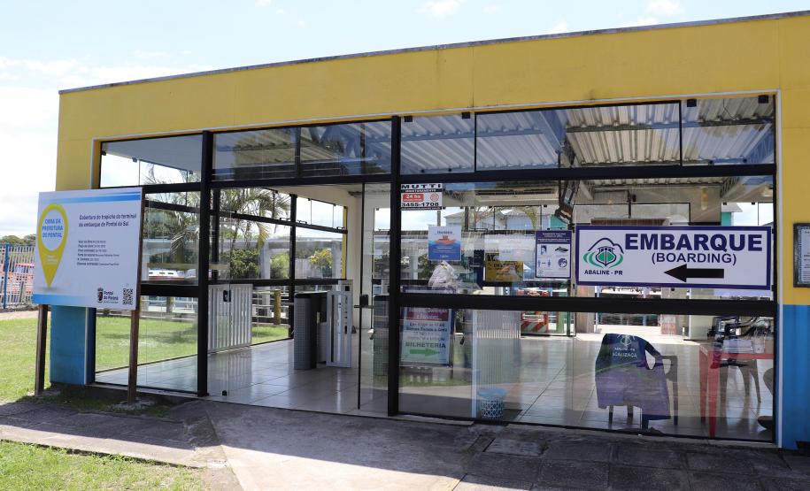 Terminal de embarque para a Ilha do Mel - Pontal do Sul.