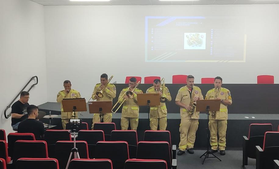 Evento sobre saúde integral realizado pelo CBMPR em 2024 no Dia Internacional da Mulher.