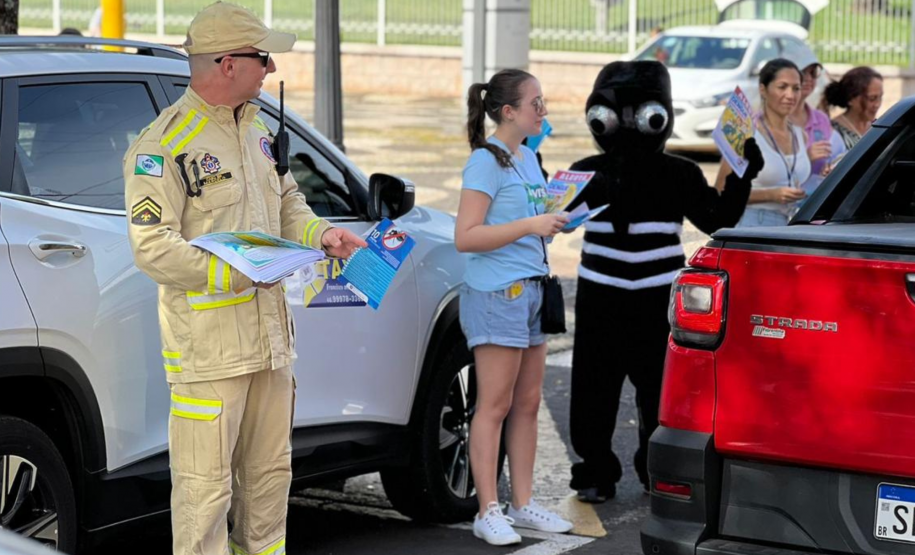 Corpo de Bombeiros Militar do Paraná participa de mutirão contra a dengue no estado, entre 16 e 21 de março de 2024.