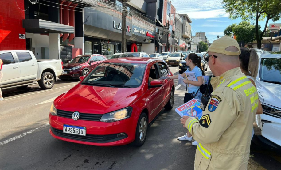 Corpo de Bombeiros Militar do Paraná participa de mutirão contra a dengue no estado, entre 16 e 21 de março de 2024.