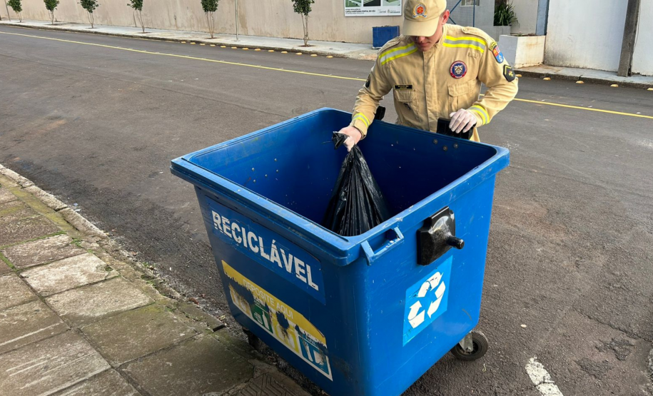 Corpo de Bombeiros Militar do Paraná participa de mutirão contra a dengue no estado, entre 16 e 21 de março de 2024.