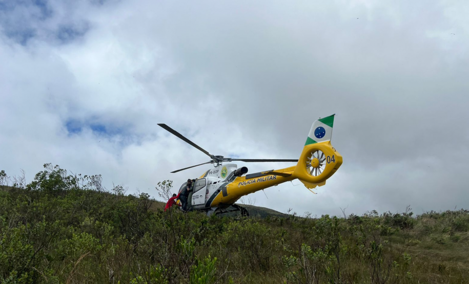 Equipe de busca localiza homem de 62 anos perdido no Morro do Araçatuba.