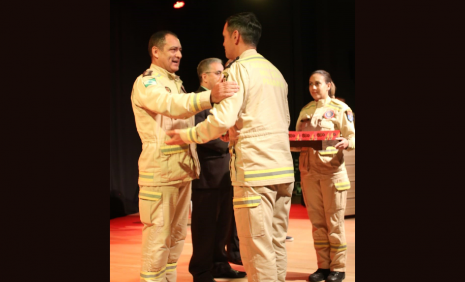 Solenidade de 50 anos do CBMPR em São José dos Pinhais - 6º GB.