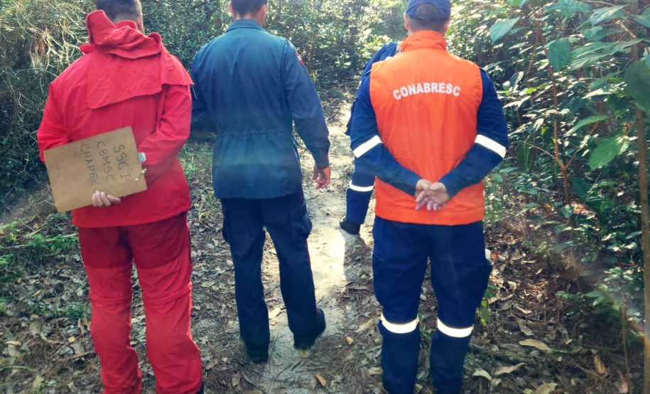 Certificação do Soldado Pereto como avaliador de cães de busca e resgate