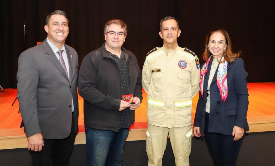 Solenidade de 50 anos do CBMPR em São José dos Pinhais - 6º GB.