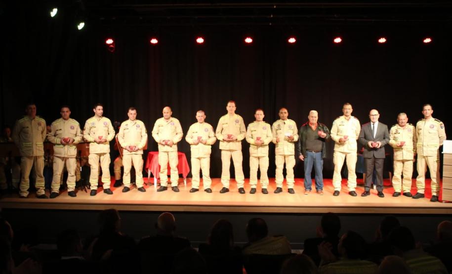 Solenidade de 50 anos do CBMPR em São José dos Pinhais - 6º GB.