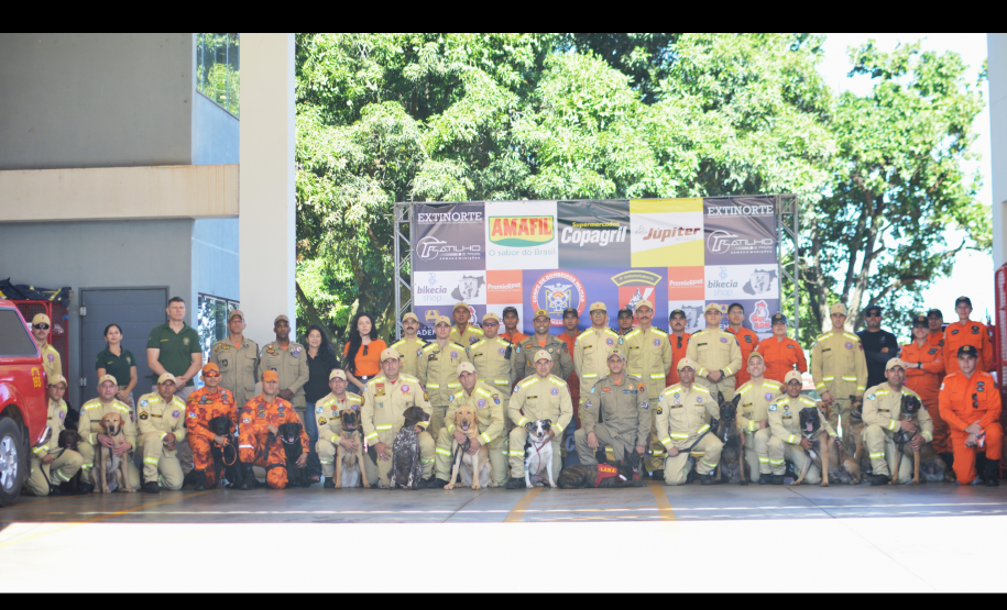 1ª Certificação Nacional de Cães de Busca e Resgate, em Cianorte. Maio de 2024.
