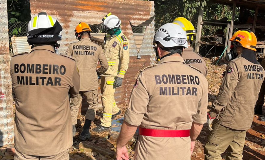 Curso do CBMPR para bombeiros do Acre sobre segurança em silos.