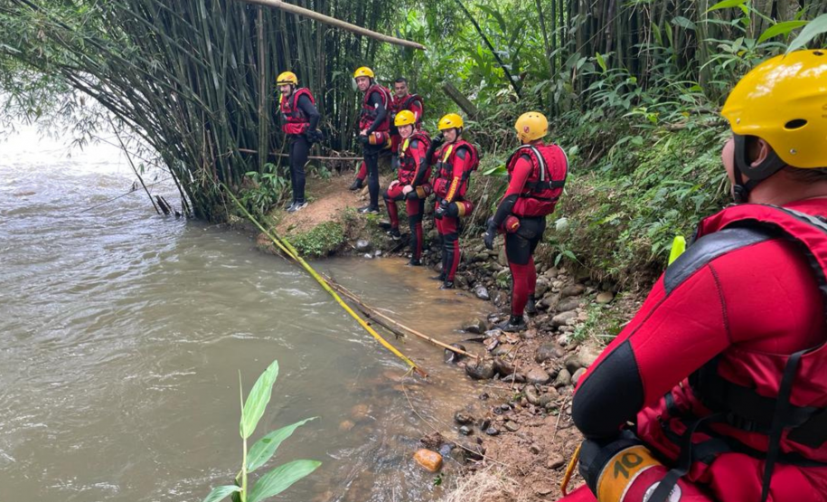 Curso de resposta a desastres preparou equipe do CBMPR para atuar no RS.