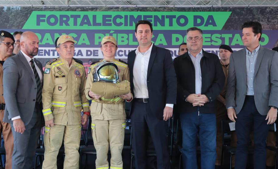 Solenidade de entrega da viaturas para o Corpo de Bombeiros Militar do Paraná (CBMPR).