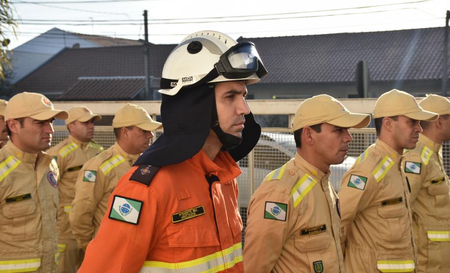 Equipe da Força-Tarefa do CBMPR de saída para combater incêndios no Pantanal.