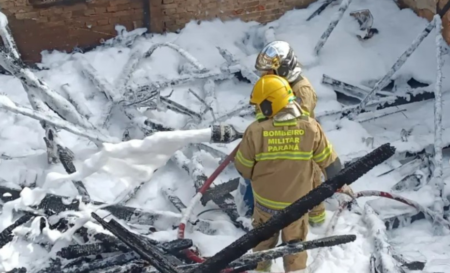 Corpo de Bombeiros Militar do Paraná em ação.