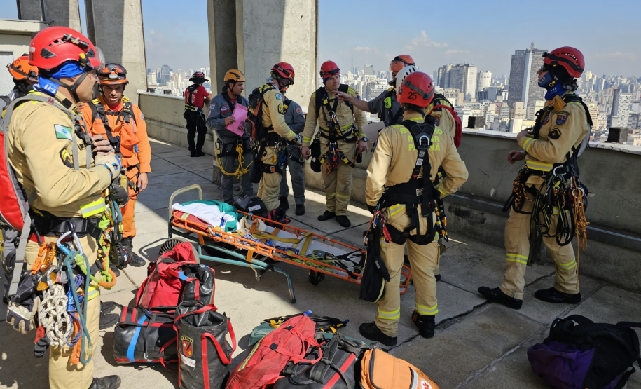 Rope Days 2024: equipe do CBMPR é vice-campeã de salvamento em altura.