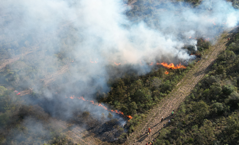 Corpo de Bombeiros Militar do Paraná em ação.