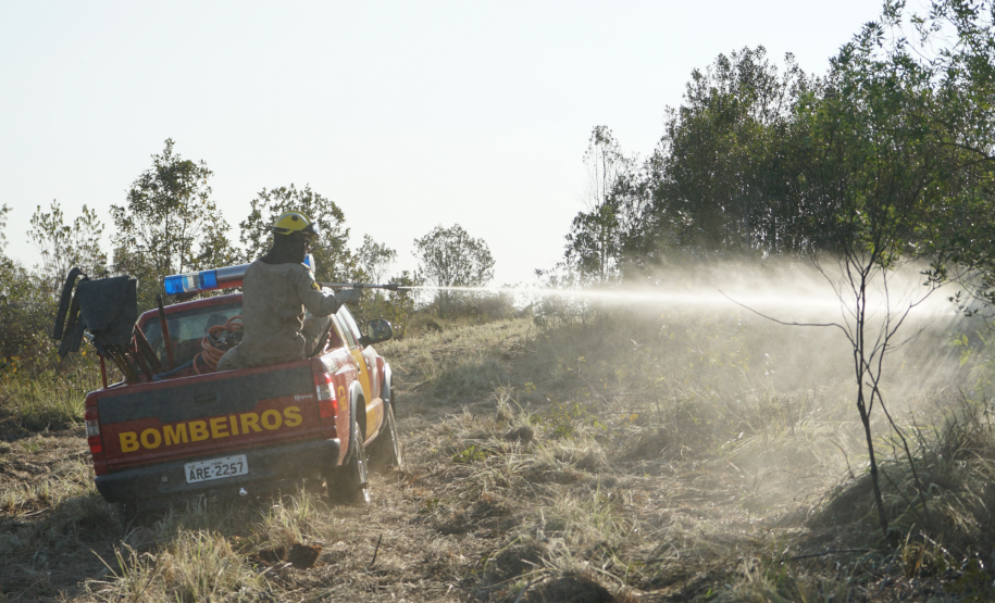 Corpo de Bombeiros Militar do Paraná em ação.
