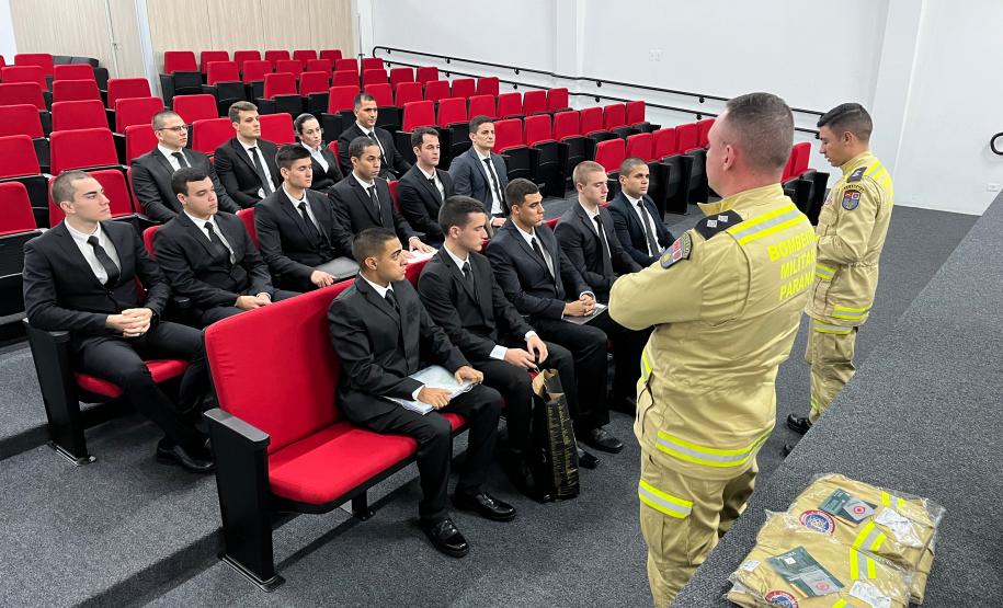 Cerimônia de posse de 15 cadetes do CBMPR - 15/07/24.