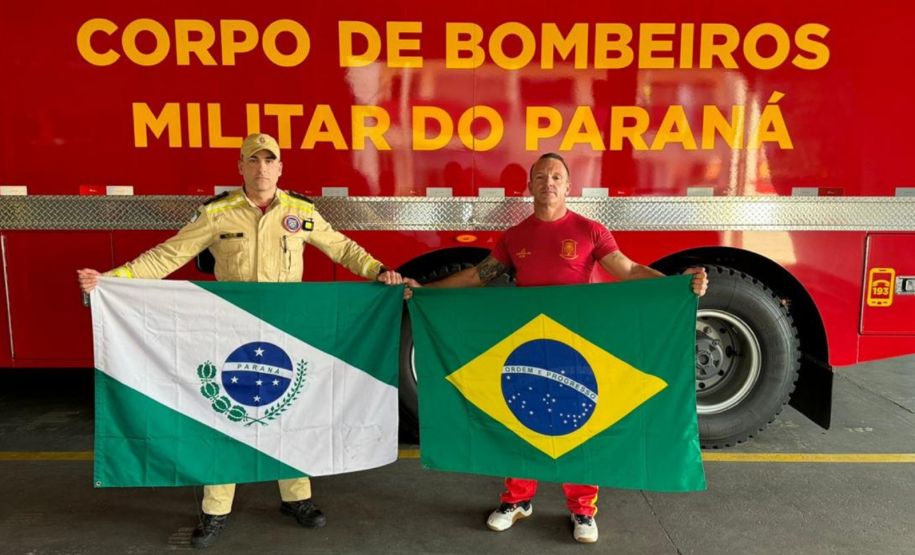 Major Frazatto e Subtenente Blum representam o CBMPR na Austrália.