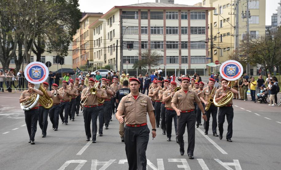 Desfile da Independência em Curitiba, 2024. Passagem do Corpo de Bombeiros Militar do Paraná.