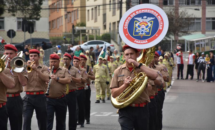 Desfile da Independência em Curitiba, 2024. Passagem do Corpo de Bombeiros Militar do Paraná.