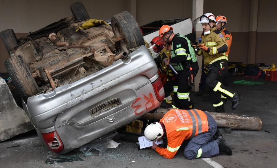 Bombeiros do Paraná vão disputar Mundial de Salvamento Veicular em Portugal.