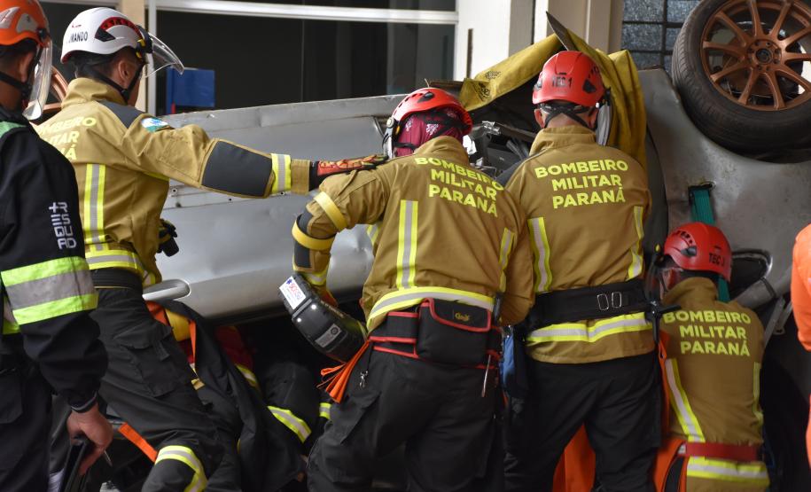 Bombeiros do Paraná vão disputar Mundial de Salvamento Veicular em Portugal.