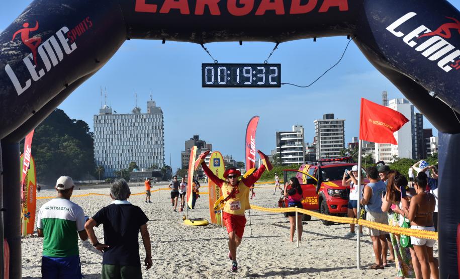 Eventos esportivos do CBMPR já viraram tradição na temporada de verão no Paraná